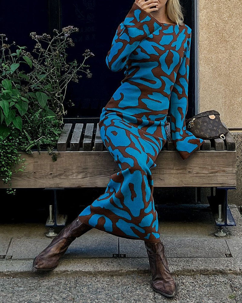 שמלת Slim Fit ארוכה