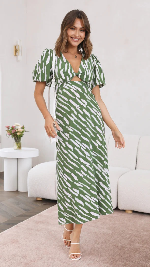 Robe mi-longue trapèze à imprimé et col en V