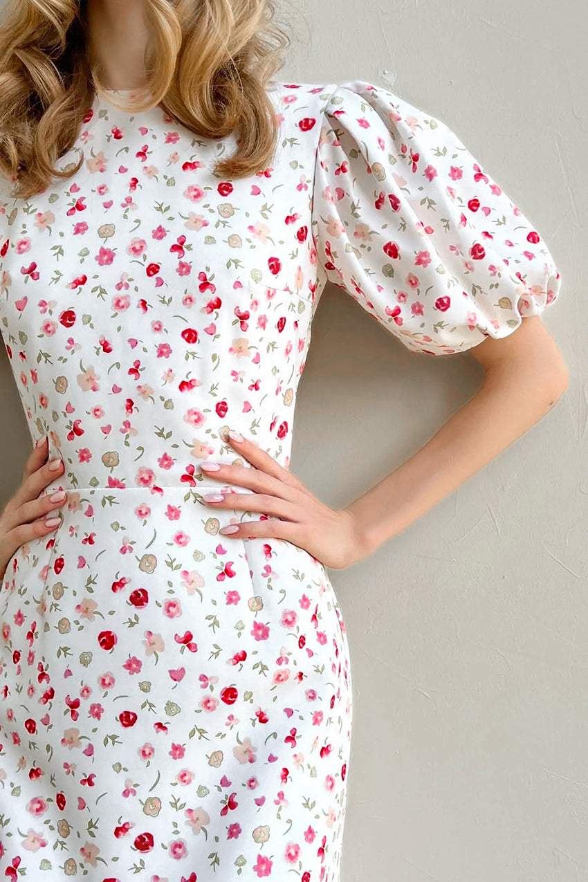 Robe mi-longue imprimée à manches bouffantes, col rond, taille ajustée