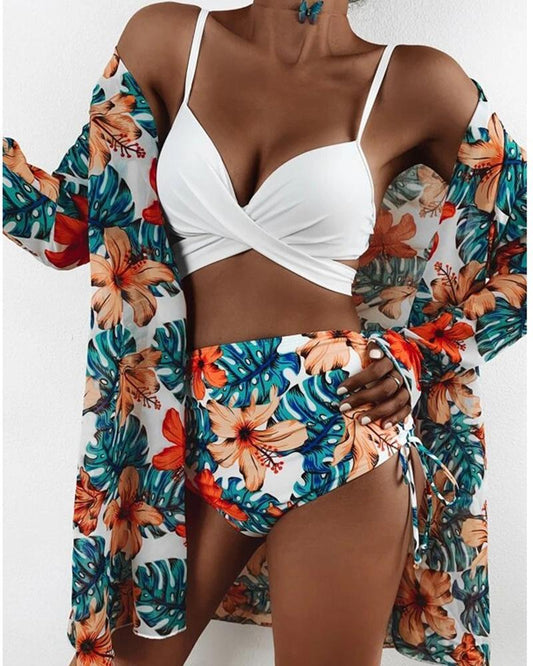 Nuevo traje de baño de tres piezas de bikini