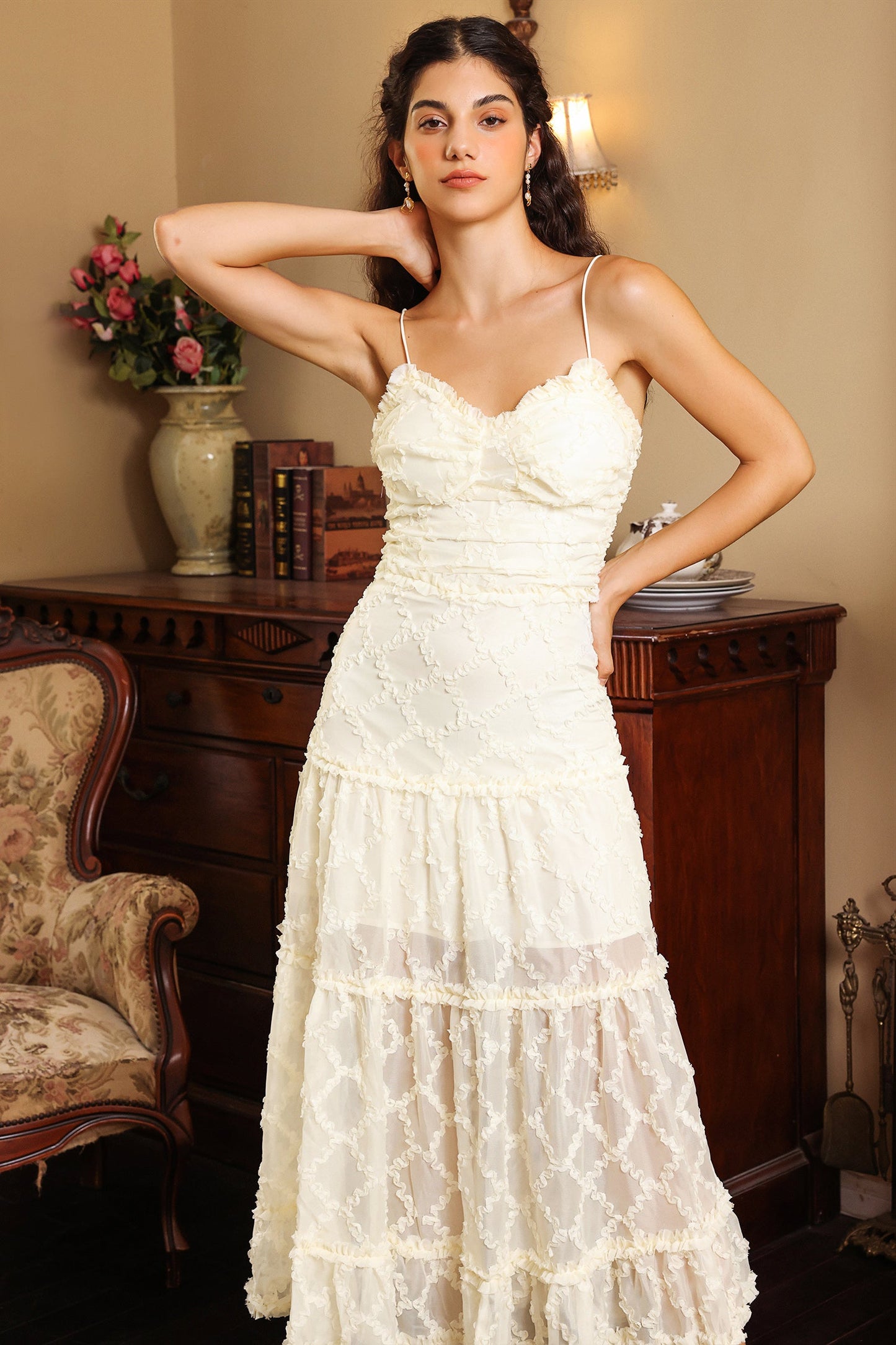 Vestido midi plisado con volantes Cami Blanco