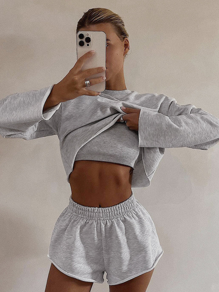 طقم شورت من ثلاث قطع بأكمام طويلة من Athleisure