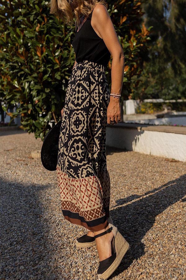 Falda con vuelo y paneles sueltos con estampado bohemio Gloria