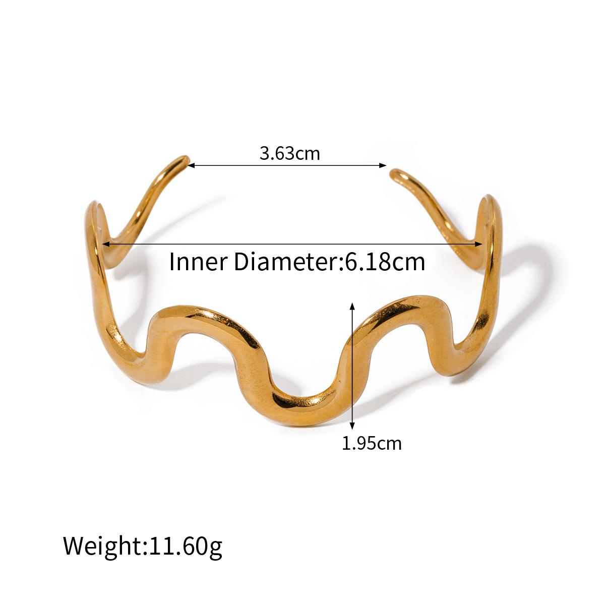 Gewelltes offenes Armband