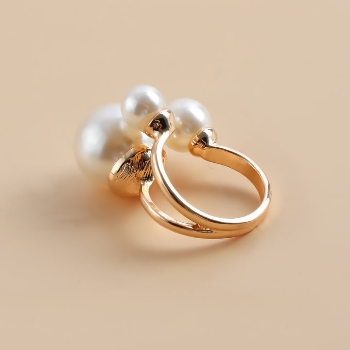 Anello regolabile con tre perle