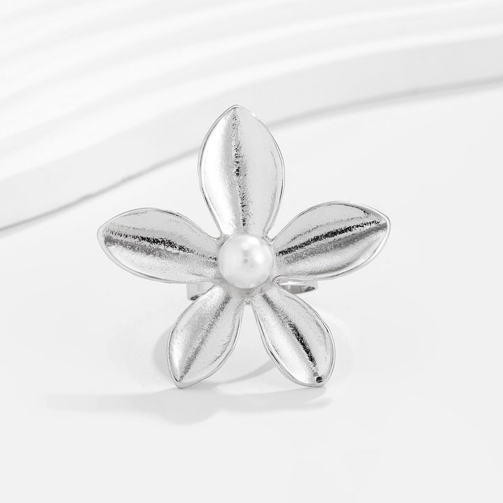 Anello regolabile con fiore oversize