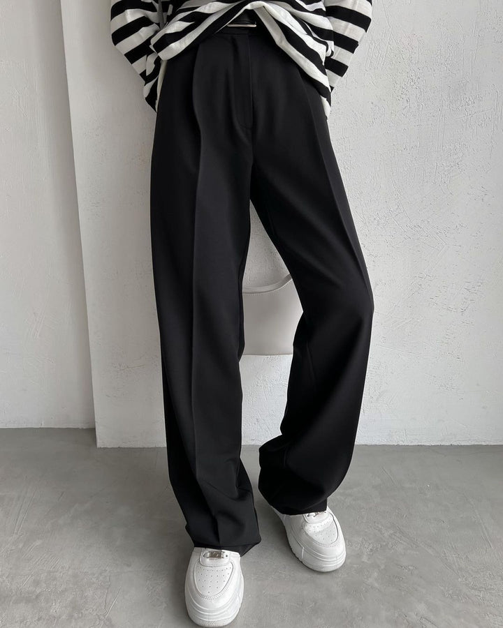 Anzughose mit hoher Taille, geradem Bein und weitem Bein