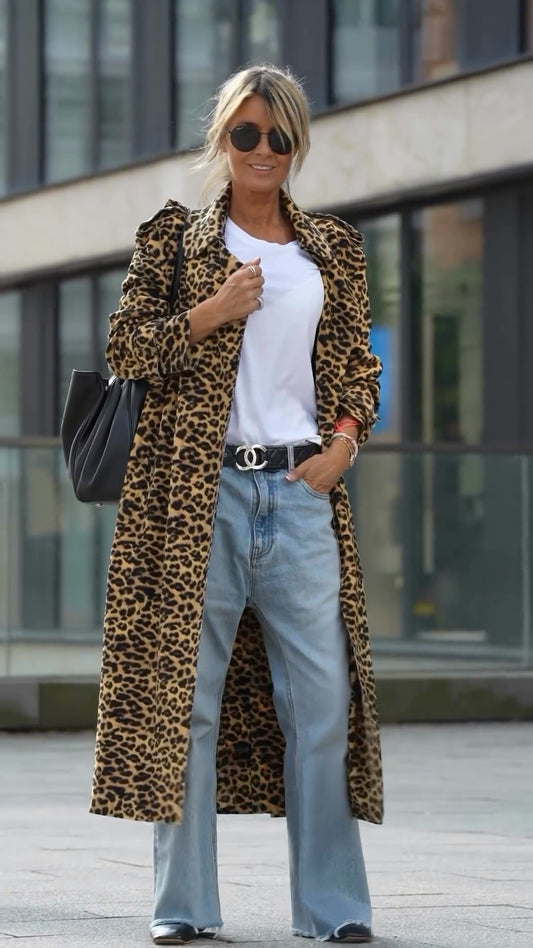 Abrigo extragrande tipo cárdigan con estampado de leopardo