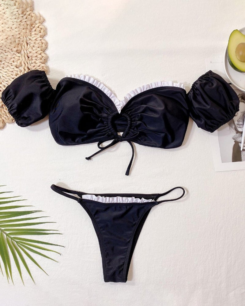 Bikini con bloques de color y hongos