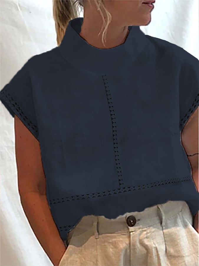 Camisa casual con diseño de encaje y medio cuello alto