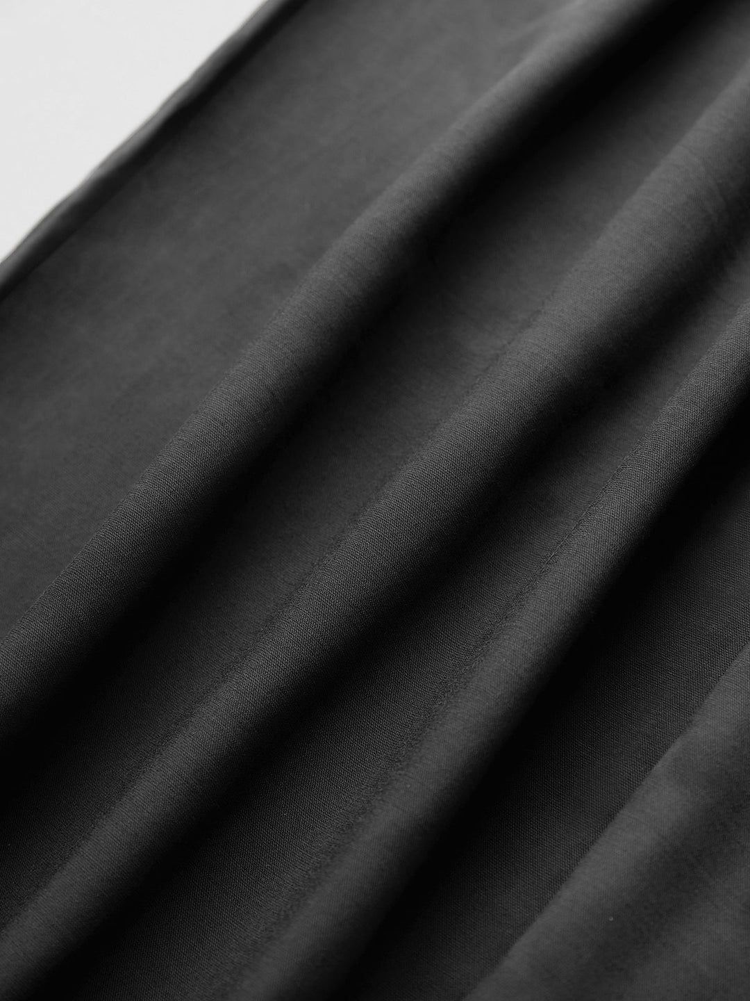 Übergroße Hose mit hoher Taille und Bügelfalten vorne 