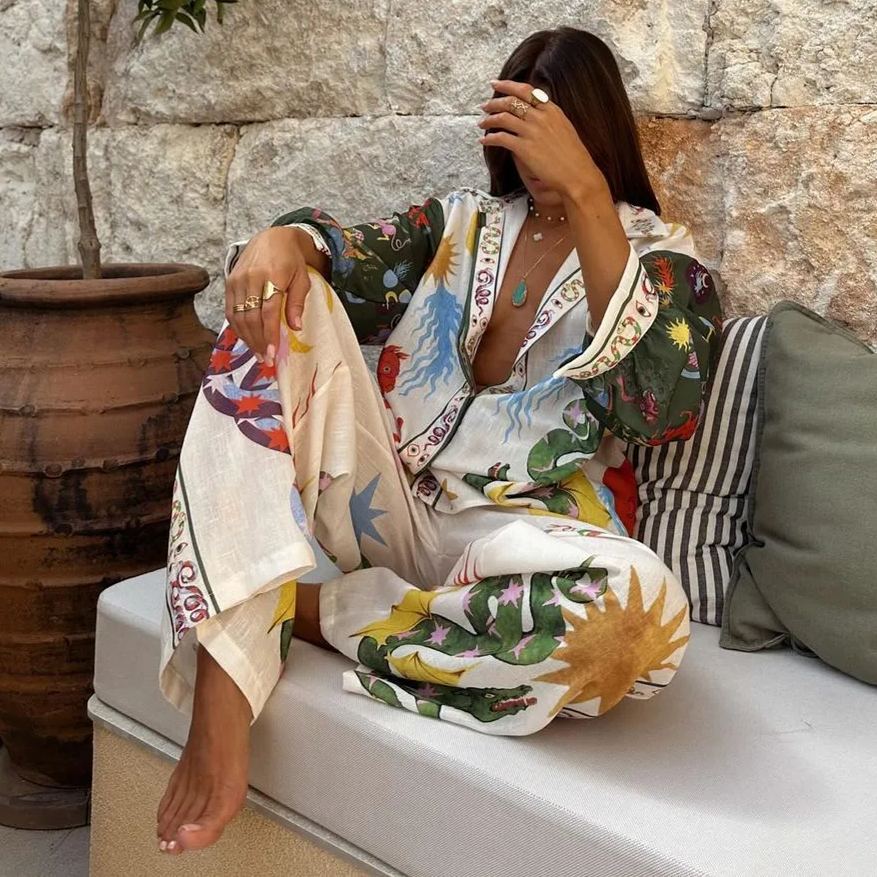 Conjunto de camisa de manga comprida com estampa exclusiva de beleza e calças de cintura elástica